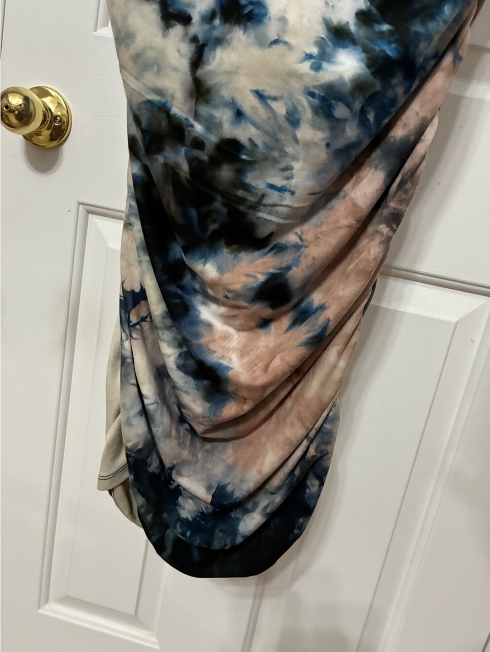 Side Ruched dress - Picture 6 of 9